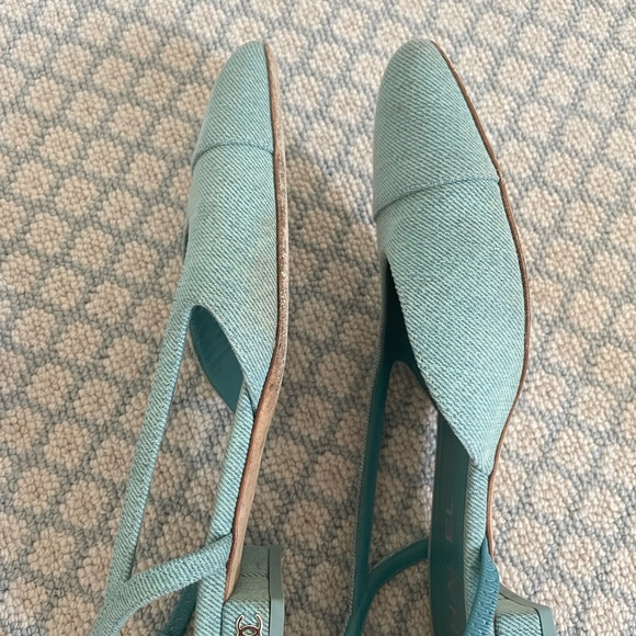 Chanel Size 38 Denim Slingbacks - Picture 3 of 6